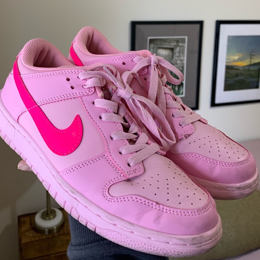 Nike Pink Sneakers